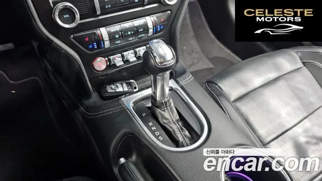 FORD Coupé 2019 — photo 9 sur 20