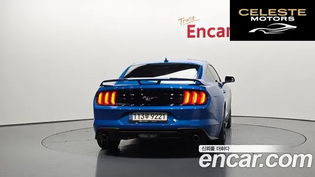 FORD Coupé 2021 — photo 4 sur 20