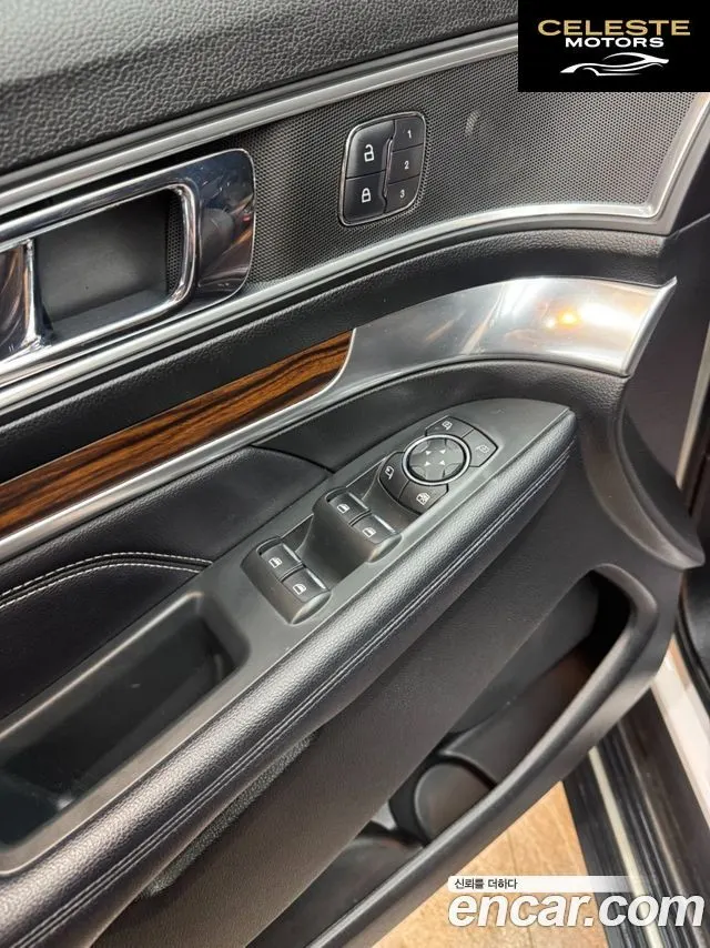 FORD 2.3 Limited 4WD 2017 — photo 13 sur 26