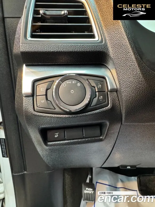 FORD 2.3 Limited 4WD 2017 — photo 14 sur 26