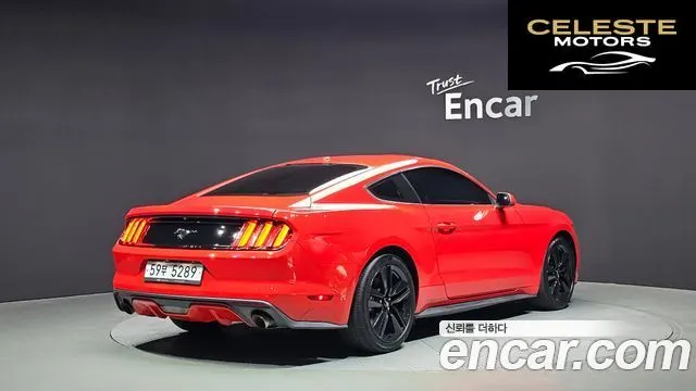 FORD Coupé 2017 — photo 2 sur 20