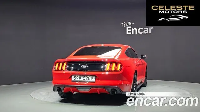 FORD Coupé 2017 — photo 4 sur 20