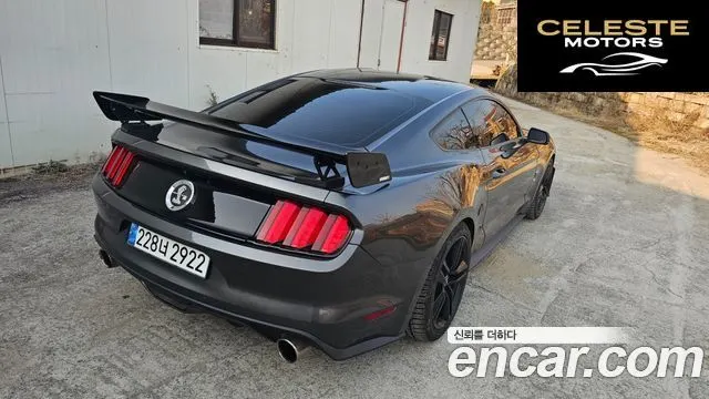 FORD Coupé 2016 — photo 10 sur 11