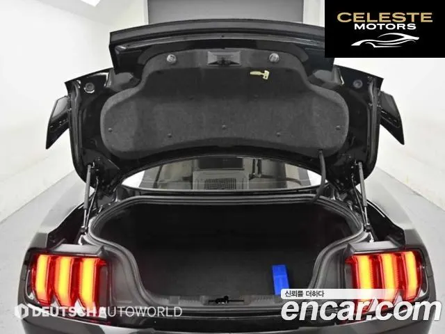 FORD Coupé 2022 — photo 19 sur 25