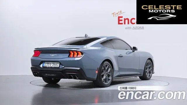 FORD 72.3 Premium Coupé 2024 — photo 2 sur 20