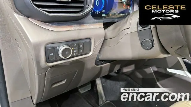 FORD 63.0 4WD 2022 — photo 14 sur 20