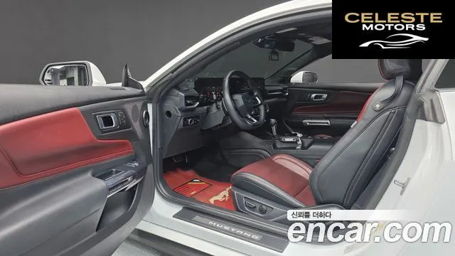 FORD 72.3 Premium Coupé 2024 — photo 11 sur 26