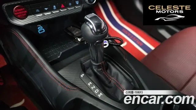 FORD 72.3 Premium Coupé 2024 — photo 9 sur 26