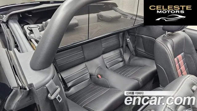 FORD Cabriolet 2011 — photo 11 sur 20
