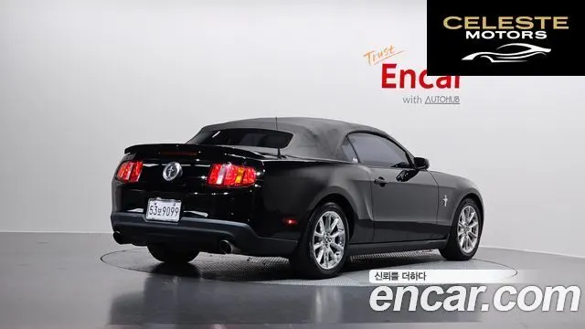 FORD Cabriolet 2011 — photo 2 sur 20