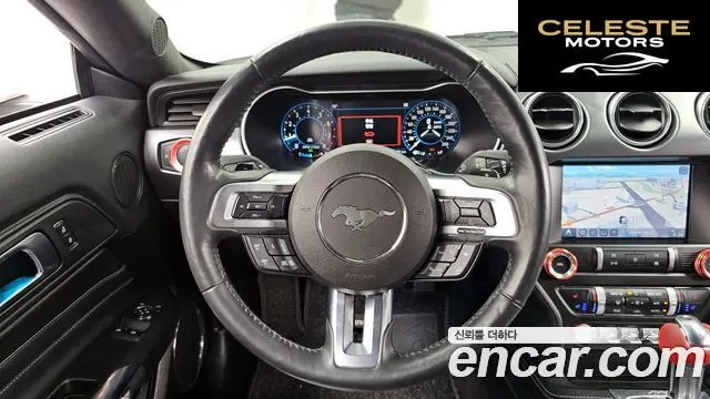 FORD Coupé 2021 — photo 13 sur 20