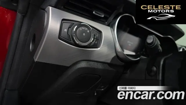 FORD Coupé 2023 — photo 17 sur 26