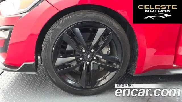 FORD Coupé 2015 — photo 5 sur 20