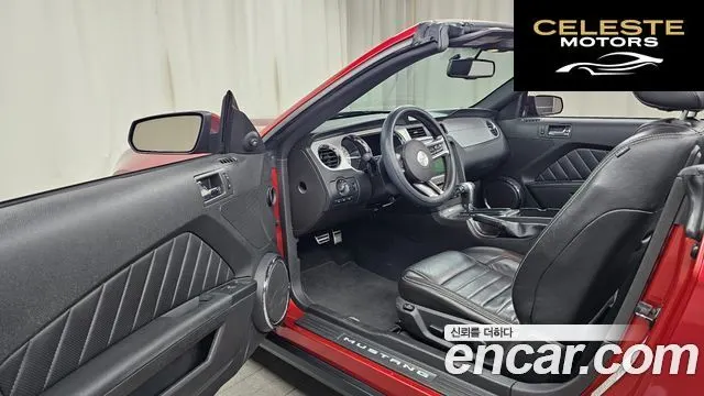 FORD Cabriolet 2010 — photo 10 sur 20