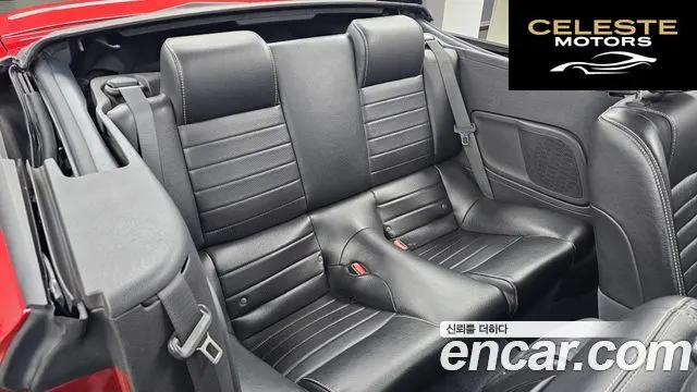 FORD Cabriolet 2010 — photo 11 sur 20