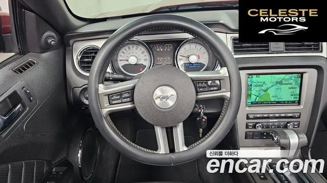 FORD Cabriolet 2010 — photo 12 sur 20