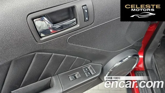 FORD Cabriolet 2010 — photo 14 sur 20