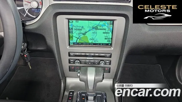FORD Cabriolet 2010 — photo 15 sur 20