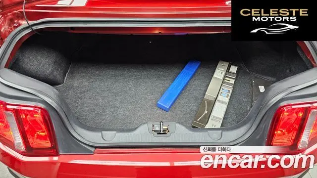FORD Cabriolet 2010 — photo 20 sur 20
