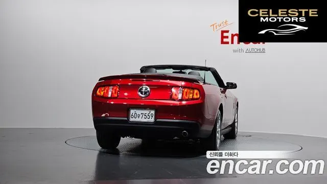 FORD Cabriolet 2010 — photo 4 sur 20