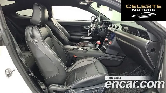 FORD Coupé 2021 — photo 11 sur 20