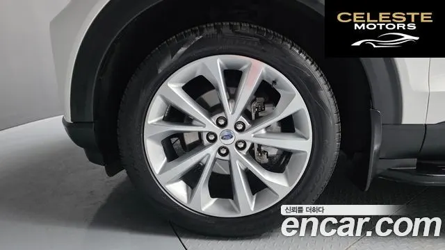 FORD 63.0 4WD 2022 — photo 5 sur 20