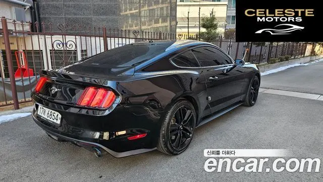 FORD Coupé 2017 — photo 4 sur 26