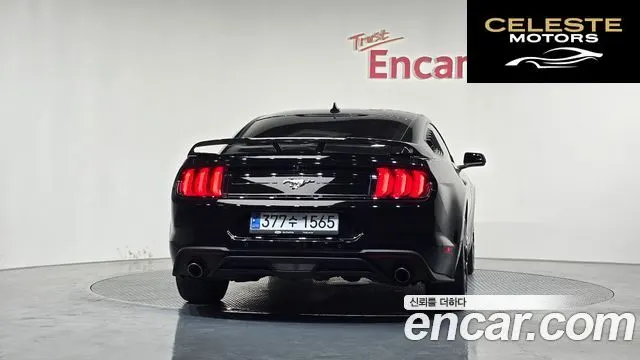 FORD Coupé 2020 — photo 4 sur 20