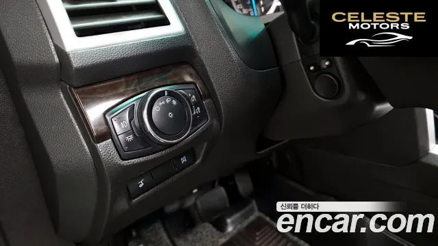 FORD 3.5 Limited 4WD 2014 — photo 16 sur 20