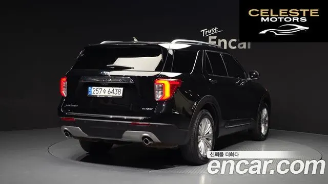 FORD 62.3 Limited 4WD 2021 — photo 2 sur 32