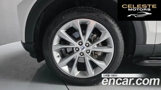 FORD 63.0 4WD 2021 — photo 5 sur 20