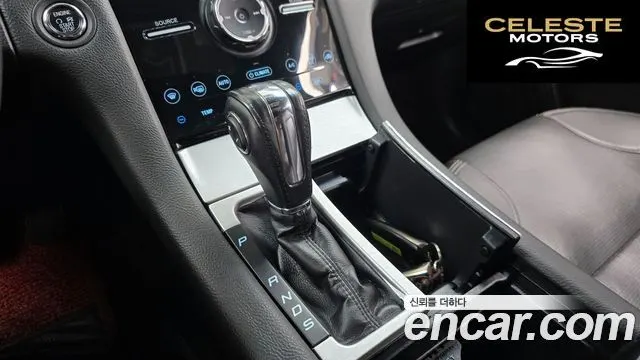 FORD 2.0 Limited 2017 — photo 9 sur 20