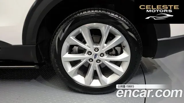 FORD 63.0 4WD 2022 — photo 7 sur 39