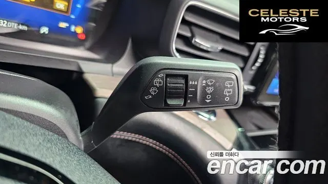 FORD 63.0 4WD 2022 — photo 15 sur 20