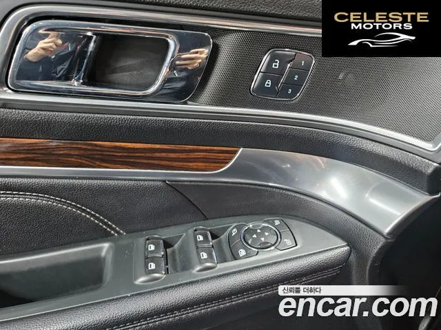 FORD 2.3 Limited 4WD 2018 — photo 16 sur 23