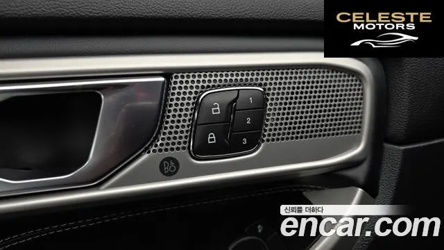 FORD 62.3 Limited 4WD 2020 — photo 17 sur 26