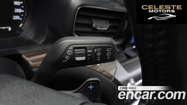 FORD 62.3 Limited 4WD 2020 — photo 23 sur 36
