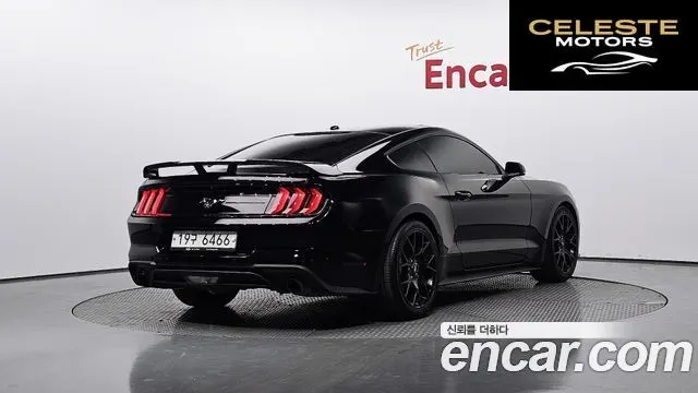 FORD Coupé 2018 — photo 2 sur 20