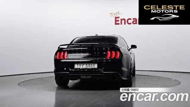 FORD Coupé 2018 — photo 4 sur 20