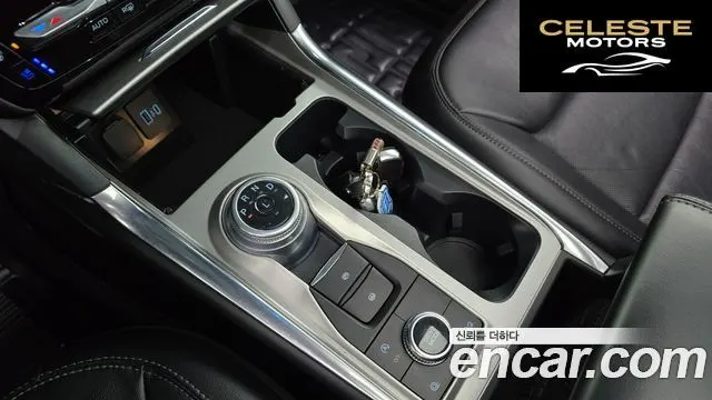 FORD 62.3 Limited 4WD 2022 — photo 12 sur 35