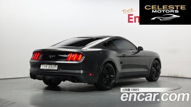 FORD Coupé 2015 — photo 2 sur 20