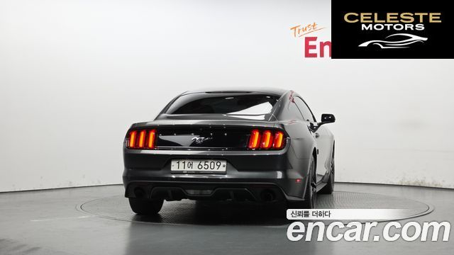 FORD Coupé 2015 — photo 4 sur 20