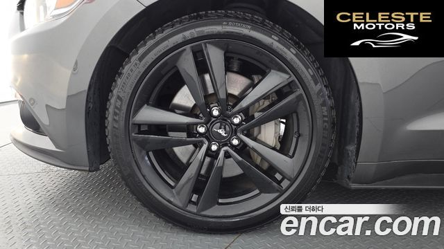 FORD Coupé 2015 — photo 5 sur 20