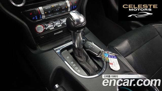 FORD Coupé 2015 — photo 9 sur 20