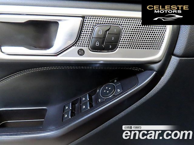 FORD 62.3 Limited 4WD 2020 — photo 13 sur 26