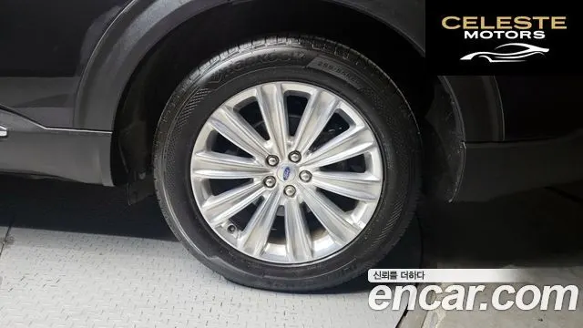 FORD 62.3 Limited 4WD 2020 — photo 7 sur 33