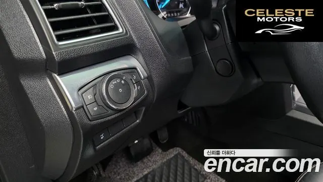 FORD 2.3 Limited 4WD 2018 — photo 28 sur 33