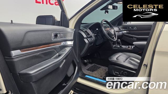 FORD 2.3 Limited 4WD 2018 — photo 13 sur 33