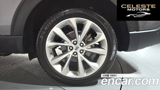 FORD 63.0 4WD 2021 — photo 6 sur 33