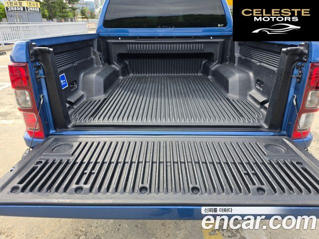 FORD 32.0 2022 — photo 10 sur 26